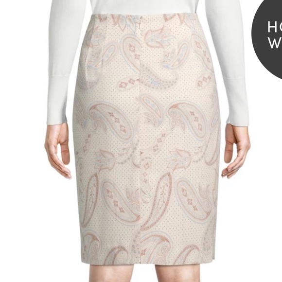 Ann Taylor skirt 🌺 - Picture 3 of 3